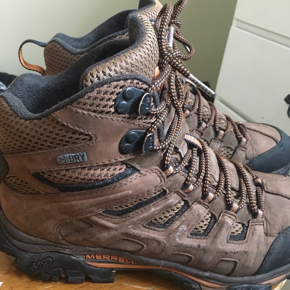 Merrell vibram hiking boots shoes